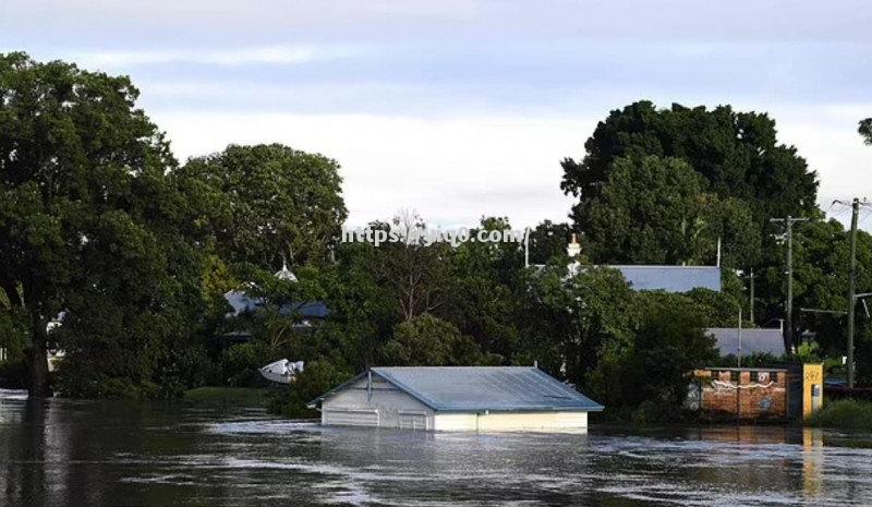 江南体育-亚特兰大连续三天天降暴雨，洪水泛滥令市民陷入危险